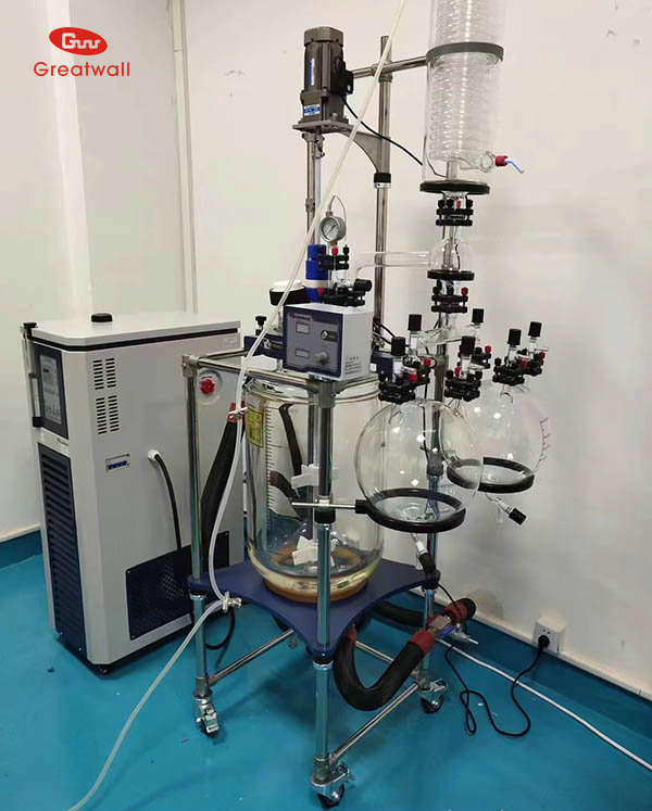 實驗室雙層過濾玻璃反應(yīng)釜詳細介紹